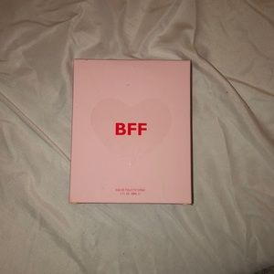 Kim Kardashian perfume